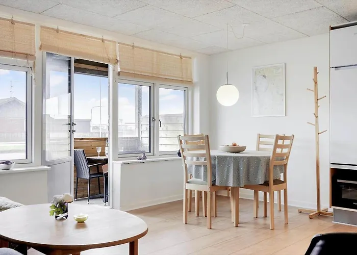 8822-hvide-sande-parallelvej-62 * Хвиде-Санде